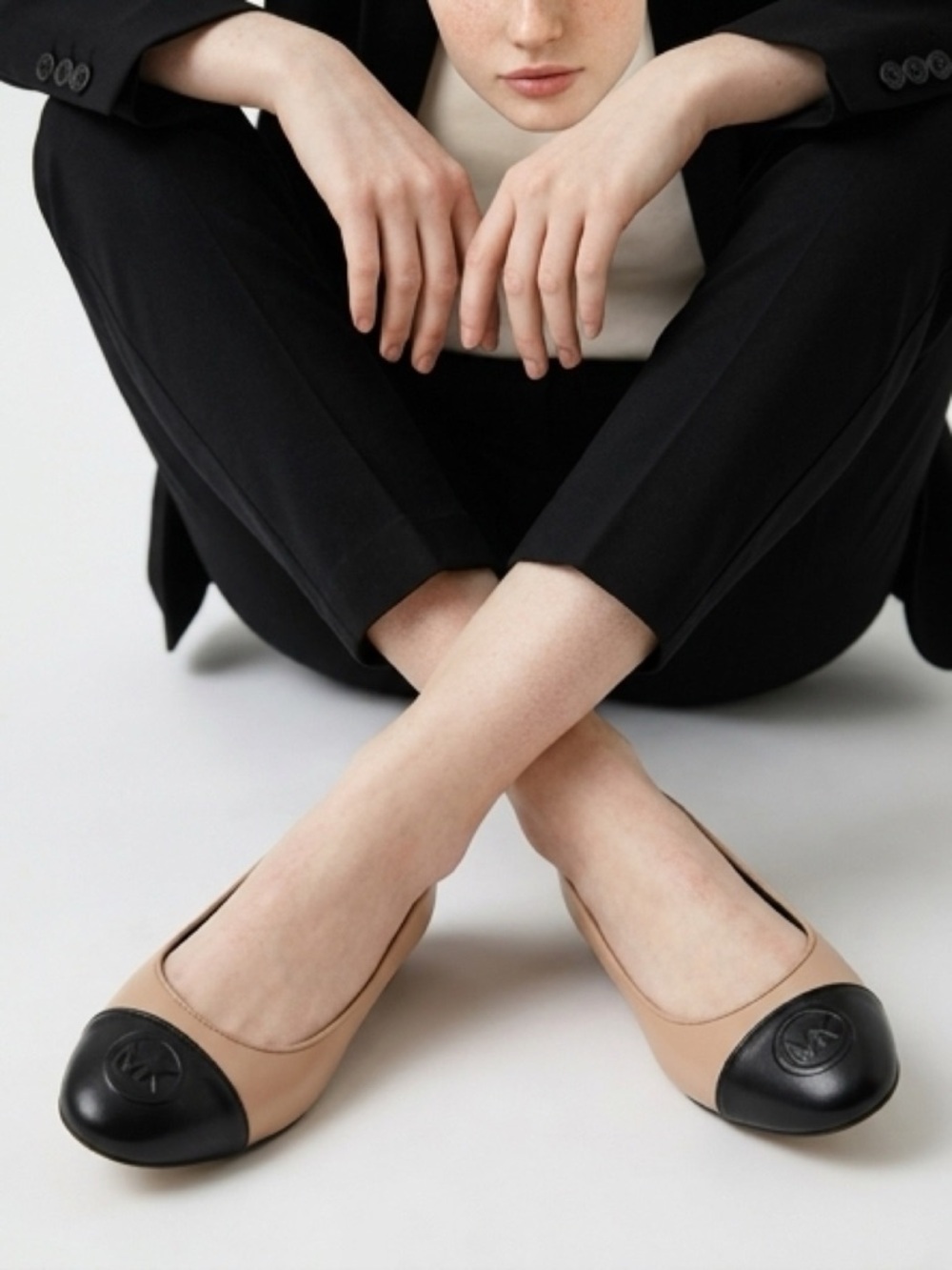 Michael Kors Flats leather beige and black - Picture 3 of 12